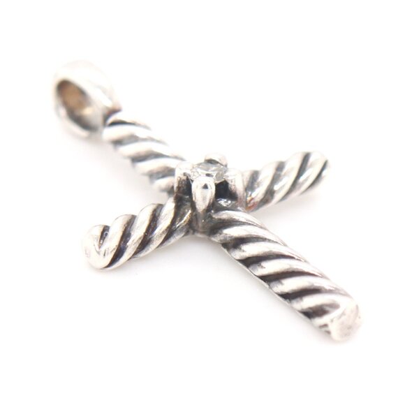 David Yurman 0.03ct diamond cross pendant - Picture 1 of 4